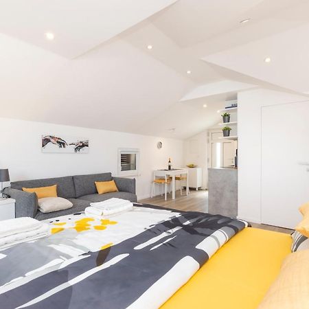 Easy Lägenhet Mali Lošinj Exteriör bild