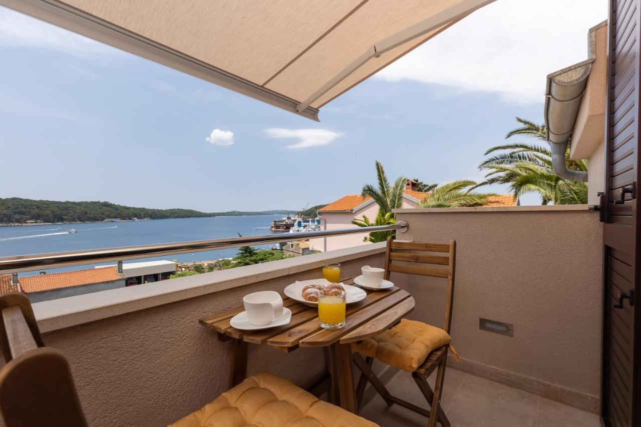 Easy Lägenhet Mali Lošinj Exteriör bild