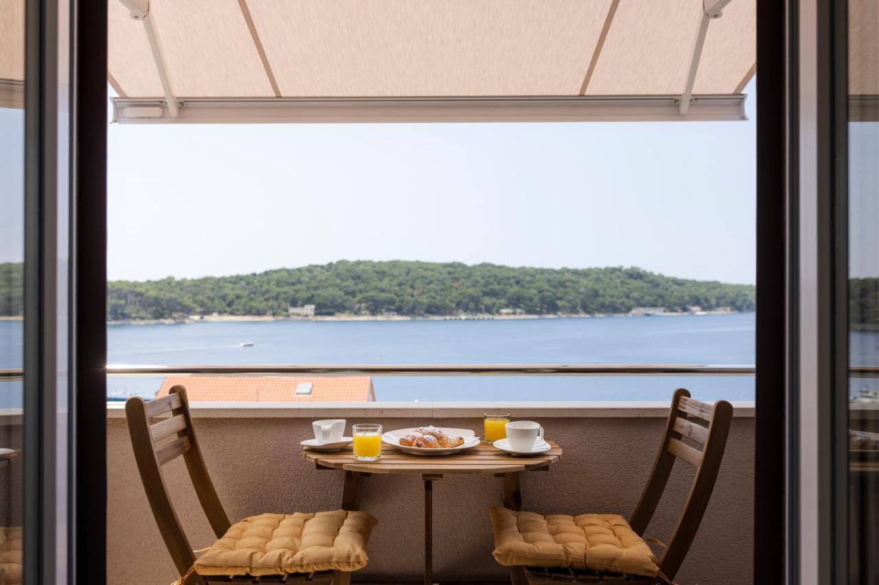 Easy Lägenhet Mali Lošinj Exteriör bild
