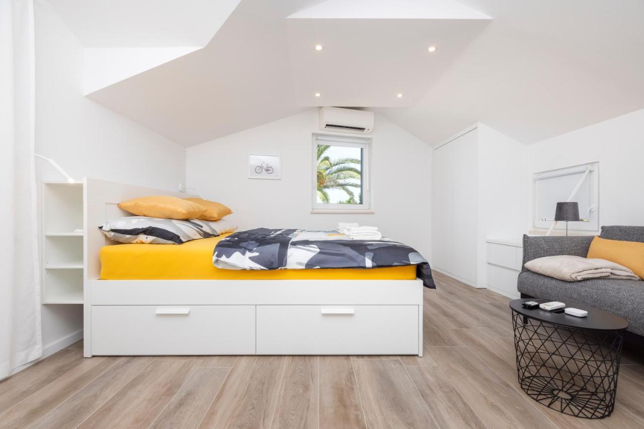 Easy Lägenhet Mali Lošinj Exteriör bild